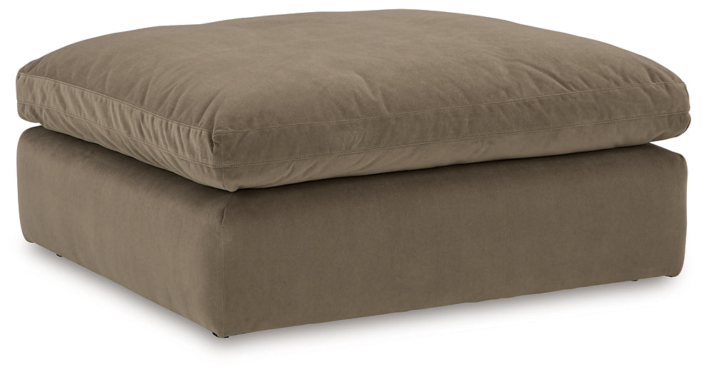 Sophie Oversized Accent Ottoman